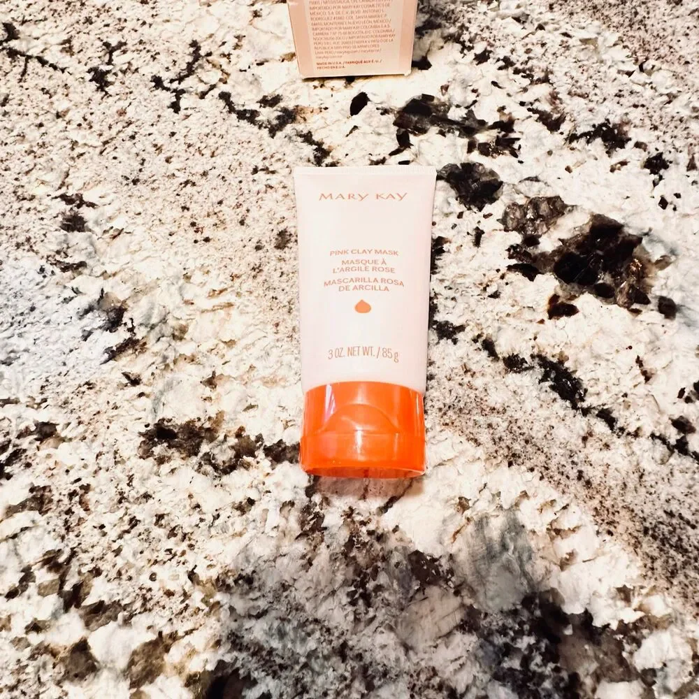 Mary Kay Limited Edition Pink Clay Mask for Dry to Oily Skin New Unopened